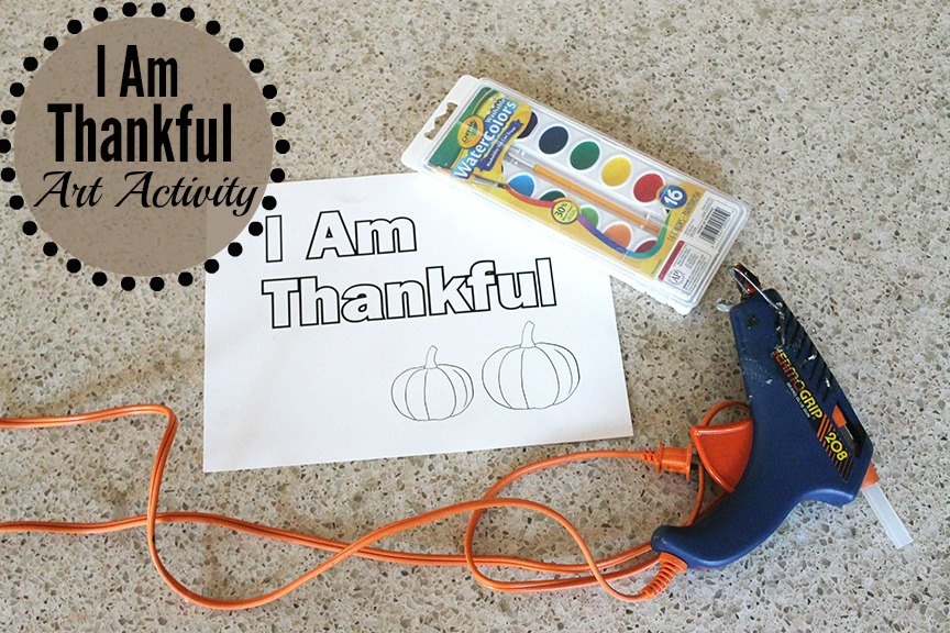 This I Am Thankful art activity uses the resist art technique. Kids will love doing it with this free Thanksgiving printable.