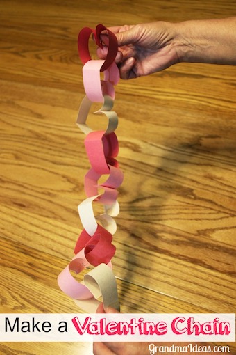 This Valentine chain is a super easy craft to do with kids!